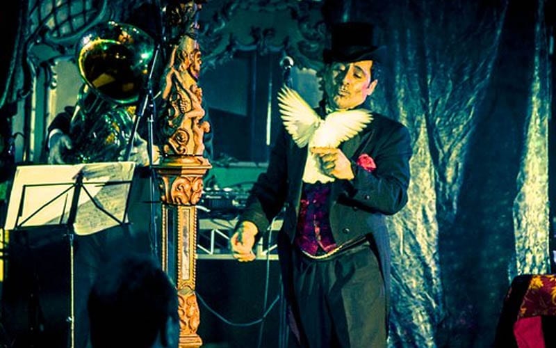 Magician in the old day